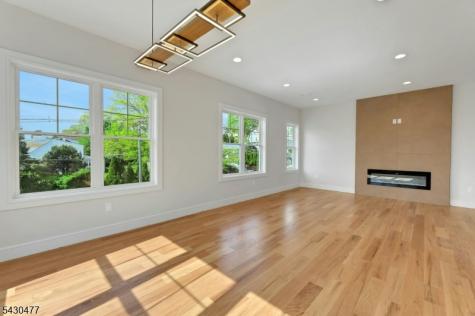 30 Centre Nutley NJ 07110