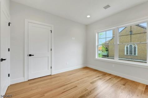 30 Centre Nutley NJ 07110