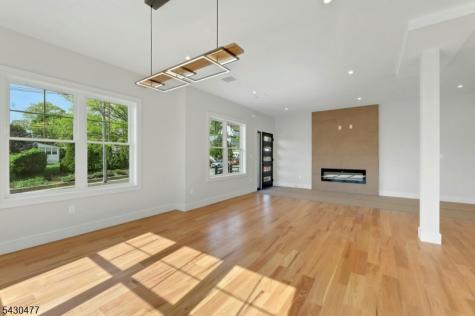 30 Centre Nutley NJ 07110