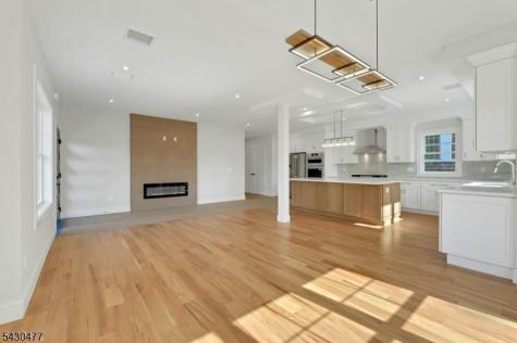 30 Centre Nutley NJ 07110