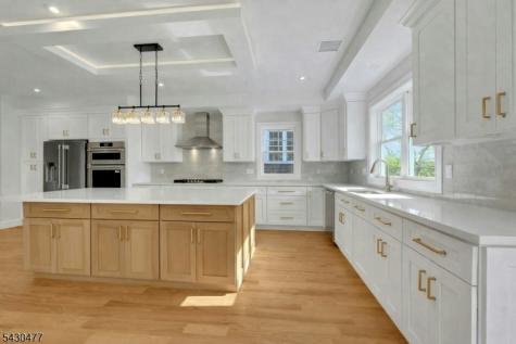 30 Centre Nutley NJ 07110