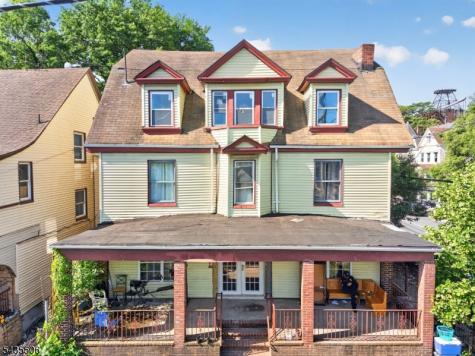 366 7TH Avenue W Newark NJ 07107