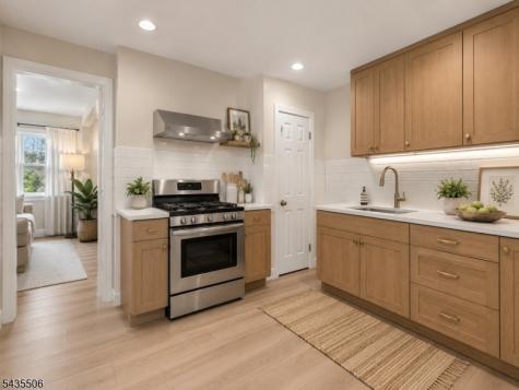 366 7TH Avenue W Newark NJ 07107