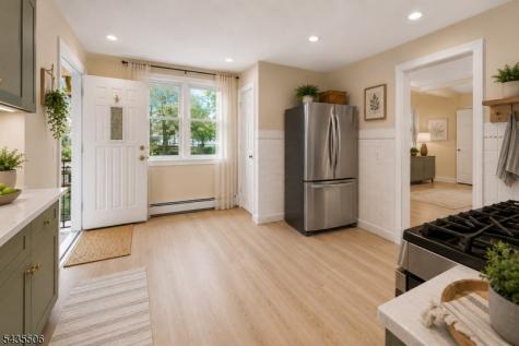366 7TH Avenue W Newark NJ 07107