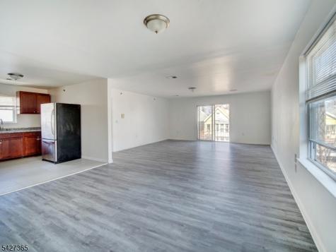 56 Kent Street Newark NJ 07108