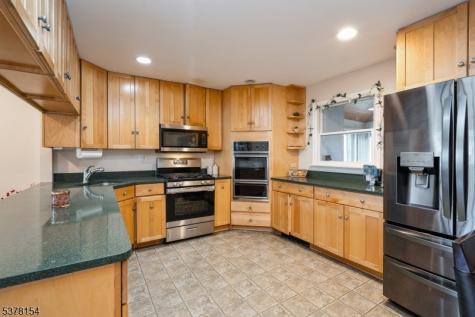 298 Nedellec Drive Saddle Brook NJ 07663