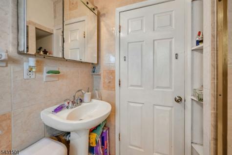 225 Palmer Street Elizabeth NJ 07202
