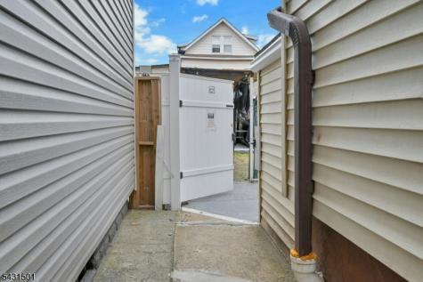 225 Palmer Street Elizabeth NJ 07202