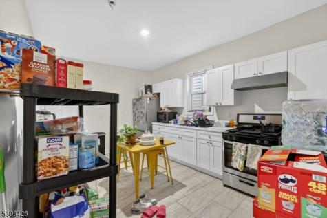 78 Treacy Avenue Newark NJ 07108