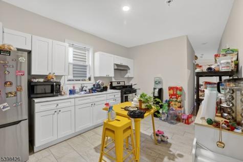 78 Treacy Avenue Newark NJ 07108