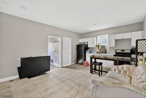 78 Treacy Avenue Newark NJ 07108
