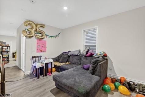 78 Treacy Avenue Newark NJ 07108