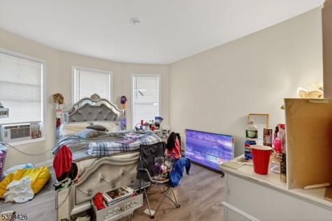 78 Treacy Avenue Newark NJ 07108