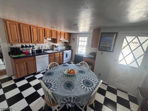 81 Summit Avenue Chatham NJ 07928