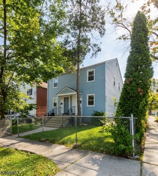 21 Evergreen Avenue Newark NJ 07114