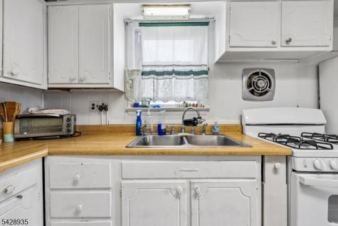 50 Preston Street Ridgefield Park Village NJ 07660