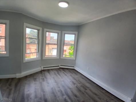 73 Franklin Street East Orange NJ 07017