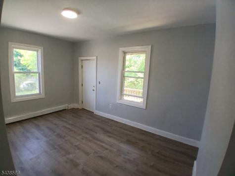 73 Franklin Street East Orange NJ 07017