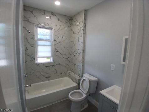 73 Franklin Street East Orange NJ 07017
