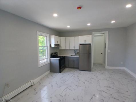 73 Franklin Street East Orange NJ 07017