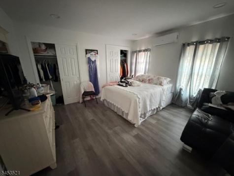 476 Somerset Street North Plainfield NJ 07060