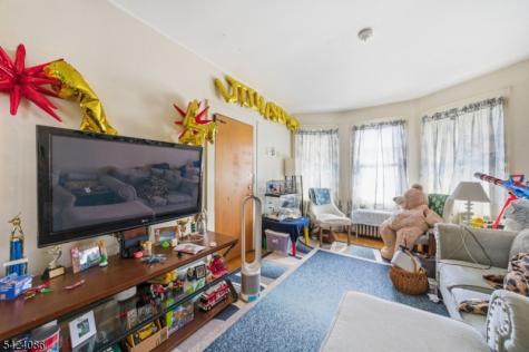 27 Longview Street West Orange NJ 07052