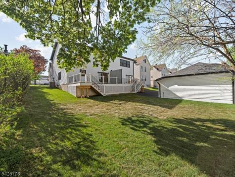 432 Jefferson Street Carlstadt NJ 07072