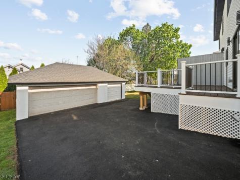 432 Jefferson Street Carlstadt NJ 07072