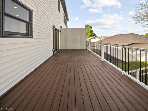 432 Jefferson Street Carlstadt NJ 07072