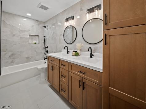 432 Jefferson Street Carlstadt NJ 07072