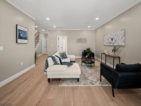 432 Jefferson Street Carlstadt NJ 07072
