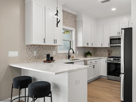 432 Jefferson Street Carlstadt NJ 07072