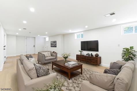83 Sherman Avenue Newark NJ 07114