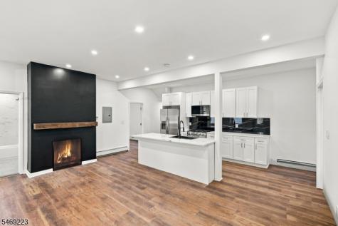 75 Washington Street East Orange NJ 07017