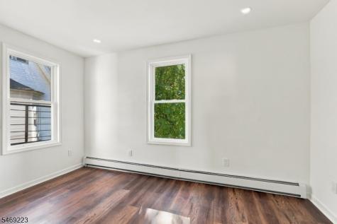 75 Washington Street East Orange NJ 07017