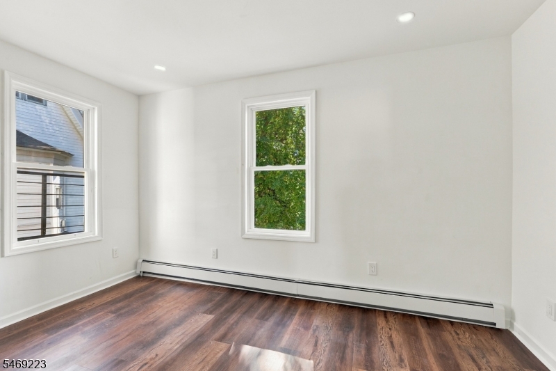75 Washington Street East Orange NJ 07017