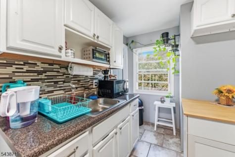 488 S 12th Street Newark NJ 07103