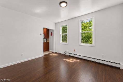 488 S 12th Street Newark NJ 07103