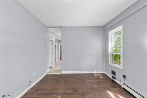 488 S 12th Street Newark NJ 07103