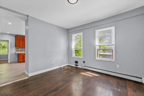 488 S 12th Street Newark NJ 07103
