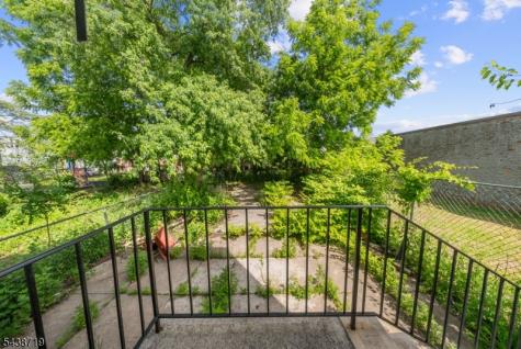 488 S 12th Street Newark NJ 07103