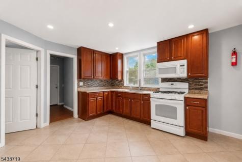 488 S 12th Street Newark NJ 07103