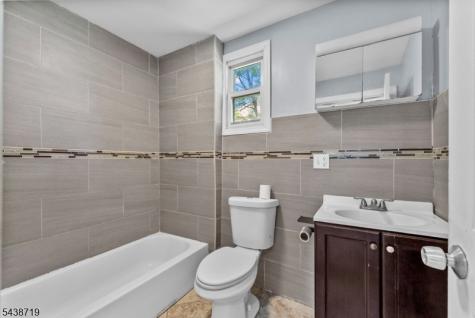 488 S 12th Street Newark NJ 07103