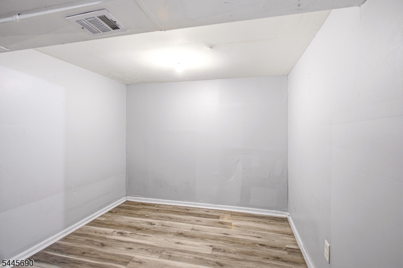 65 Highland Avenue Newark NJ 07104