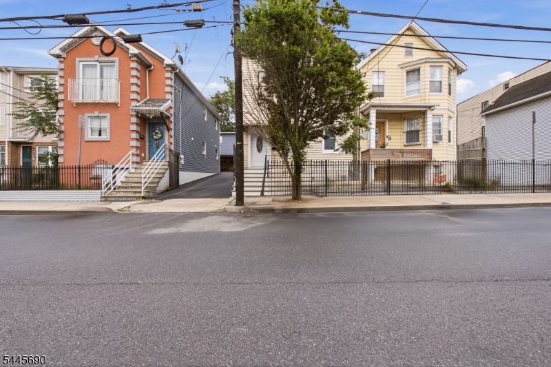 65 Highland Avenue Newark NJ 07104