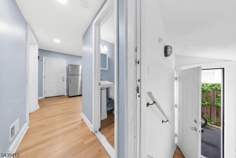 79 Delmar Place Irvington NJ 07111