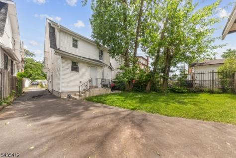 79 Delmar Place Irvington NJ 07111