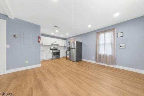 79 Delmar Place Irvington NJ 07111