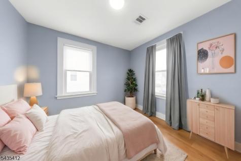 79 Delmar Place Irvington NJ 07111