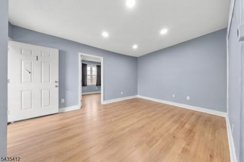79 Delmar Place Irvington NJ 07111